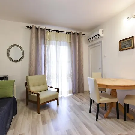 Dado Apartment *