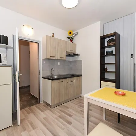 Dado Apartment