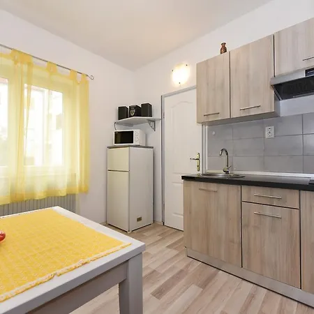 Dado Apartment *