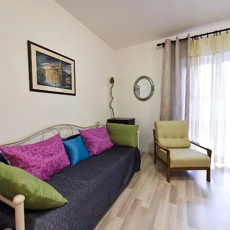 Apartment Dado *